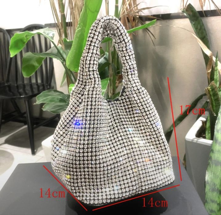 Сумочка со стразами