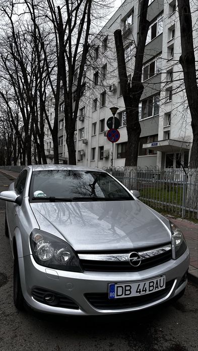Opel Astra H GTC 1.6