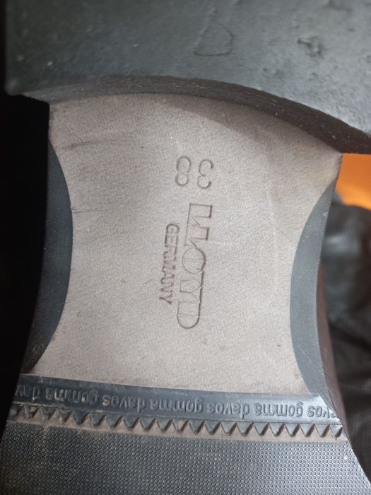 Продам 38-40 размер Европа