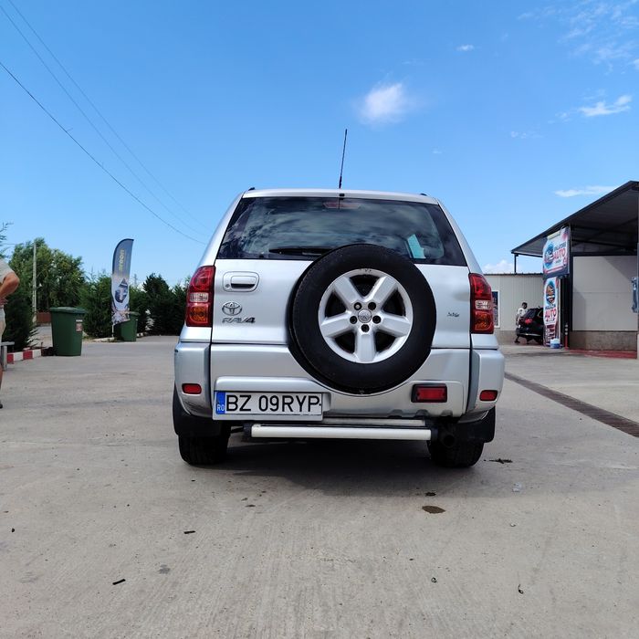 Vând Toyota RAV4 benzină  2005  cutie automată