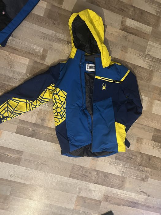 Две якета на spider