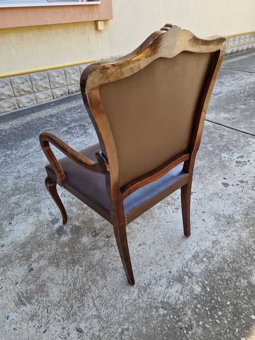 Чудесен антикварен бароков стол Луй 15