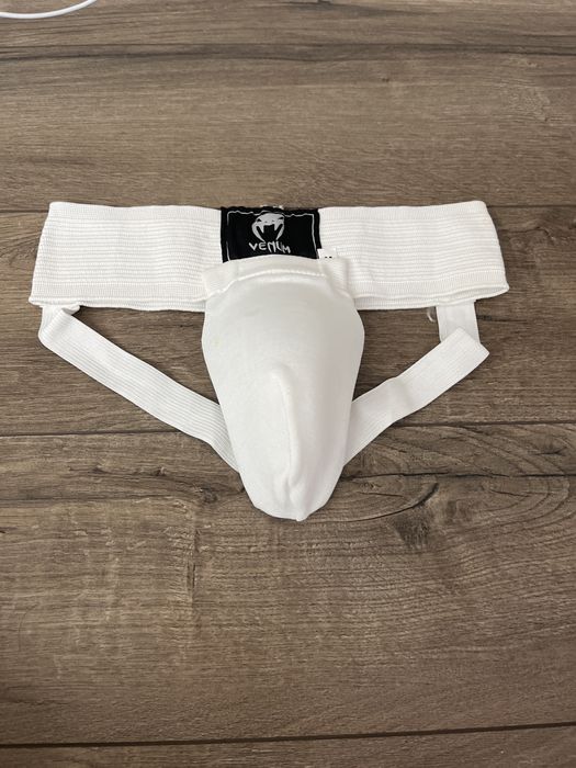 Бандаж размер М Venum