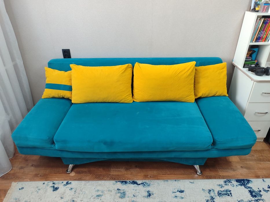 Продам диван книжка