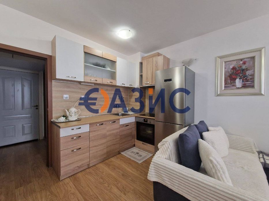 Продава се Тристаен апартамент в к.к. Слънчев бряг - 61 кв.м за 920 €/кв.м - Снимка #7