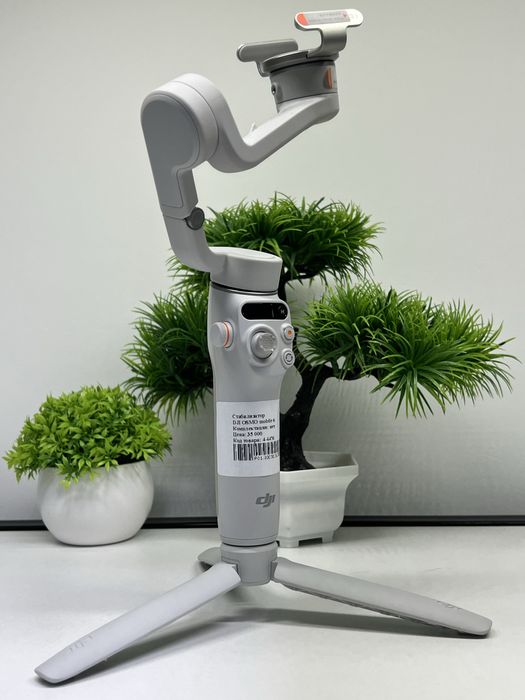 Стабилизатор  DJI OSMO mobile 6