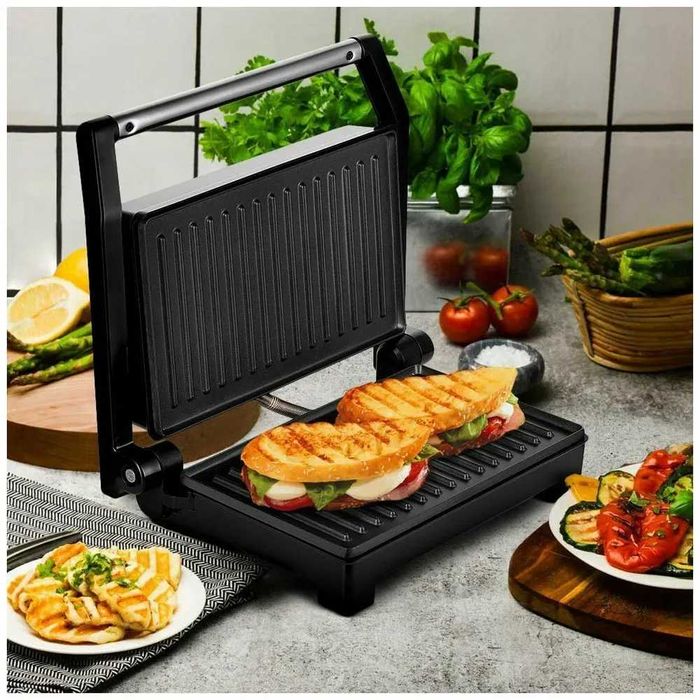 Вафельница и гриль для сендвичей Braun SM5006