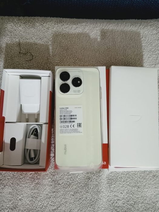 ПРОДАМ  смартфон  новый