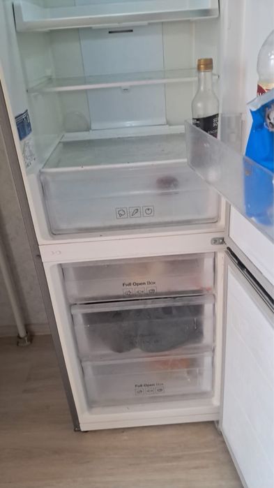 Продам холодильник
