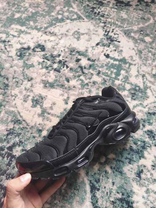 Air Max TN Triple Black  (36-44)