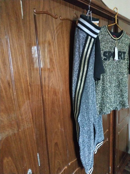 Спортшик костюм тройка для девушки новый