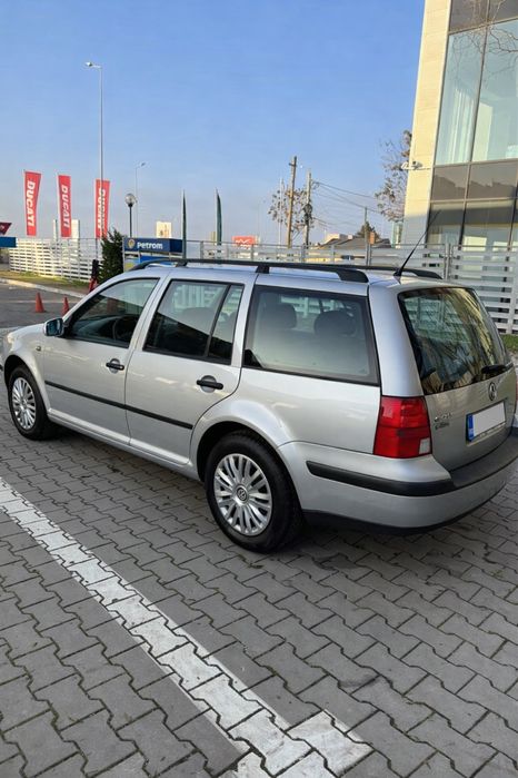 Vând Golf 4 Break 1.6