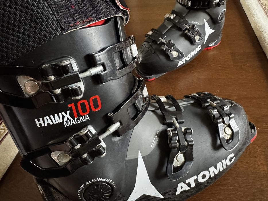 Clapari ski Atomic Hawx Magna 100 27.5