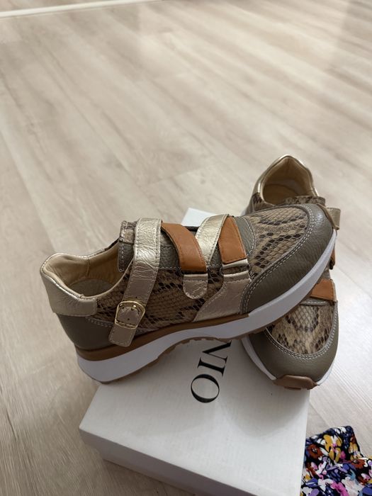 Продам турецкие крассовки