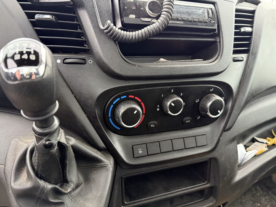 Iveco abroll 5 tone 110k km 2021