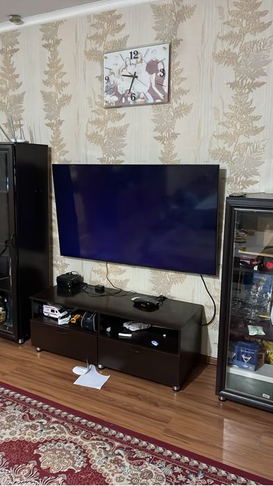 UE65AU7100U-LED телефизор