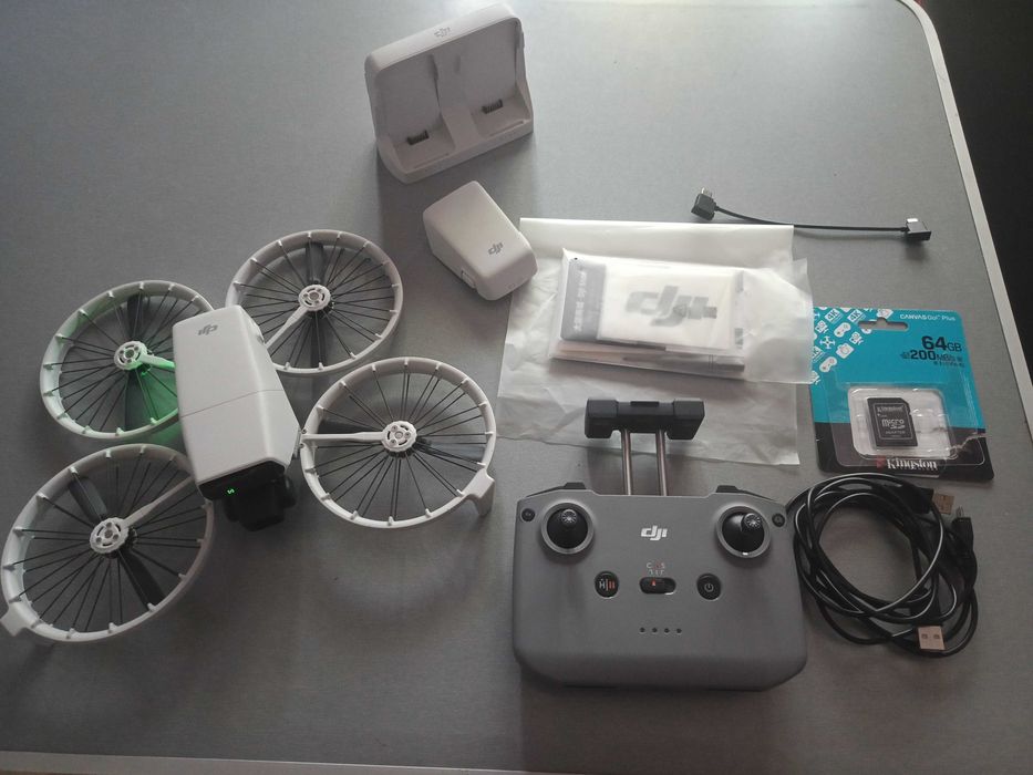Dji Flip дрон за влогъри