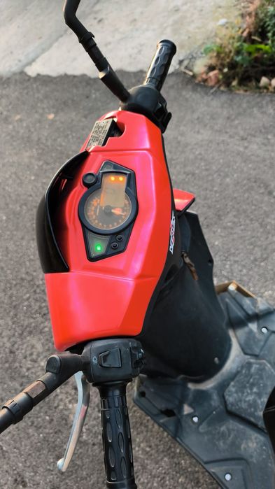 Vând sau schimb scuter cpi aragon 49