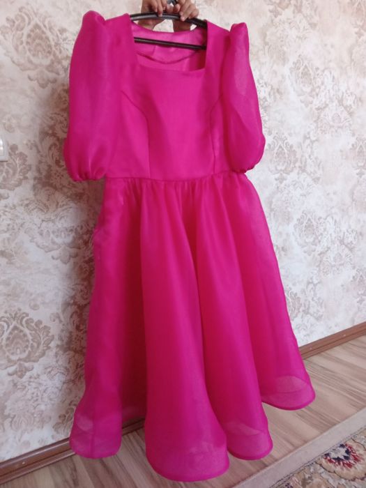 2 көйлек сатылады