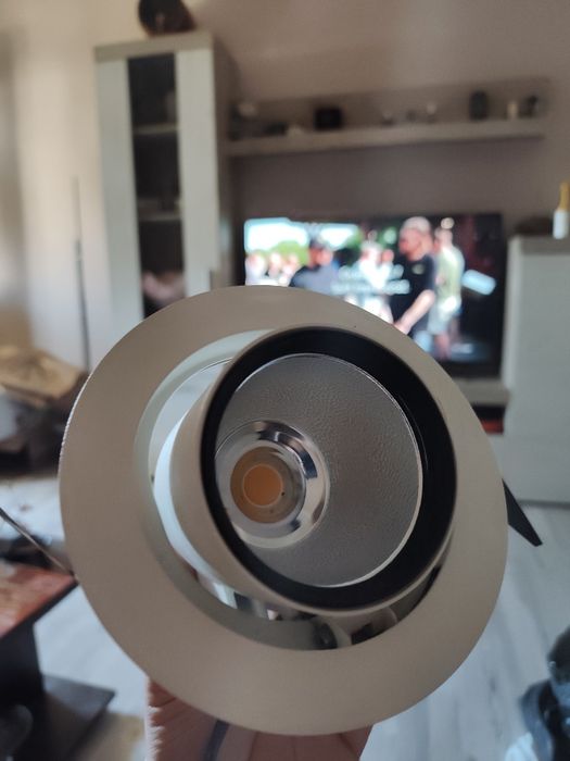 Spot-uri luminoase expoziție ansorg