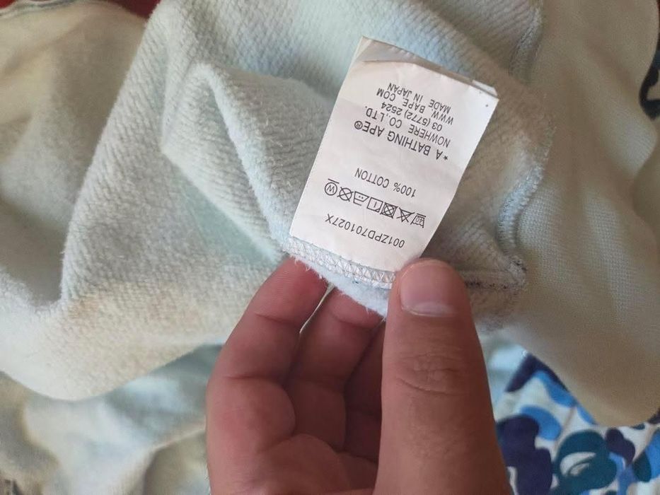 Vând urgent bape shark hoodie original