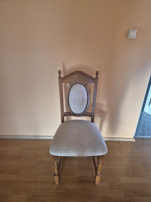 Masa extensibila si 6 scaune