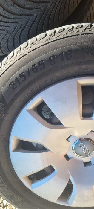 Vând roți 215/65/r16