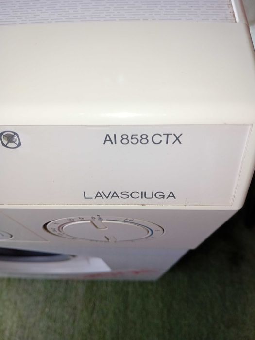 Продавам пералня със сушилня Ariston Margherita AI 858 CTX