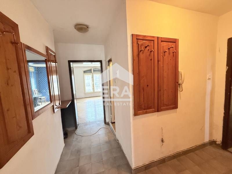 Продава се Двустаен апартамент в Варна, Зимно кино Тракия - 64 кв.м за 1969 €/кв.м - Снимка #5