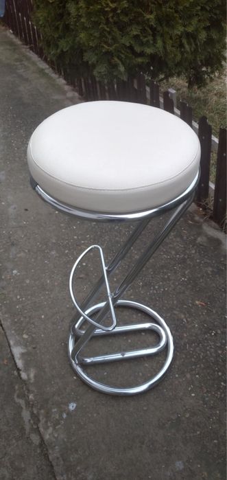 vand 6 scaune fast food/ bar