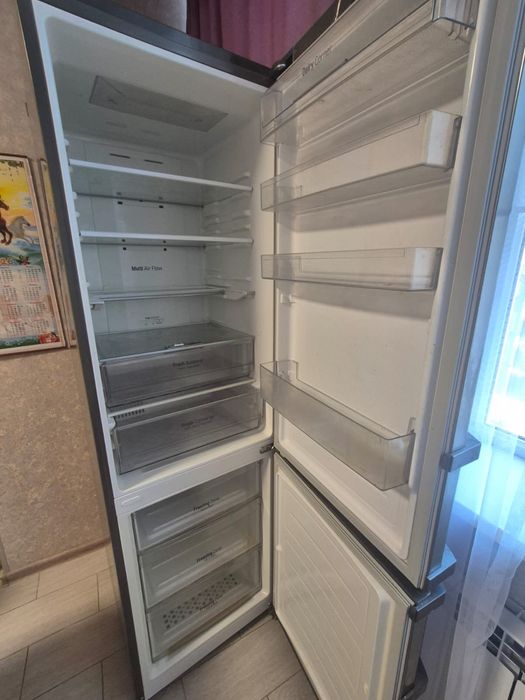 Холодильник на запчасти