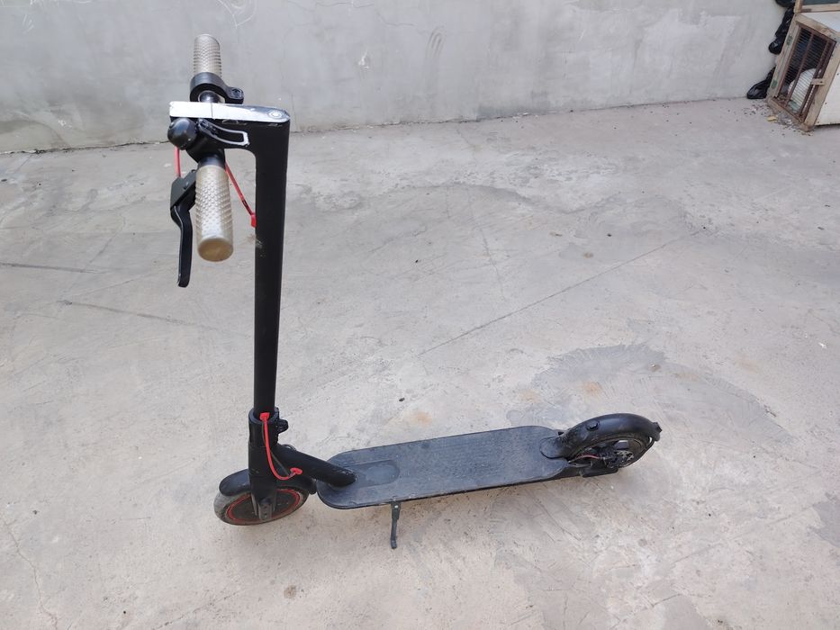 Продам самокат сяоми м 365 про