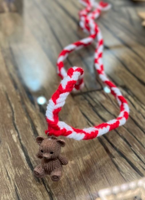 Ръчно изработени мартеници