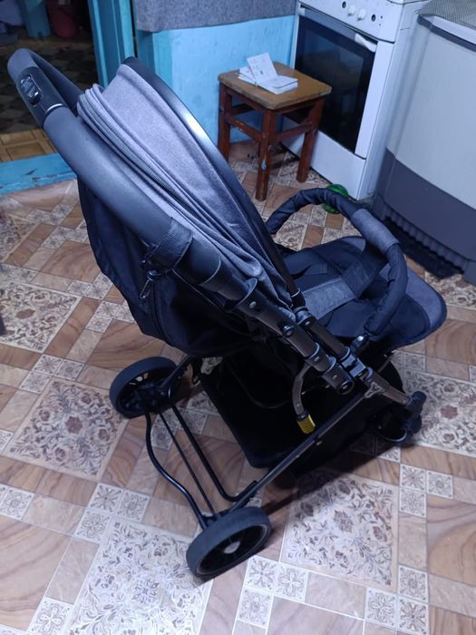 Продам коляску б/у