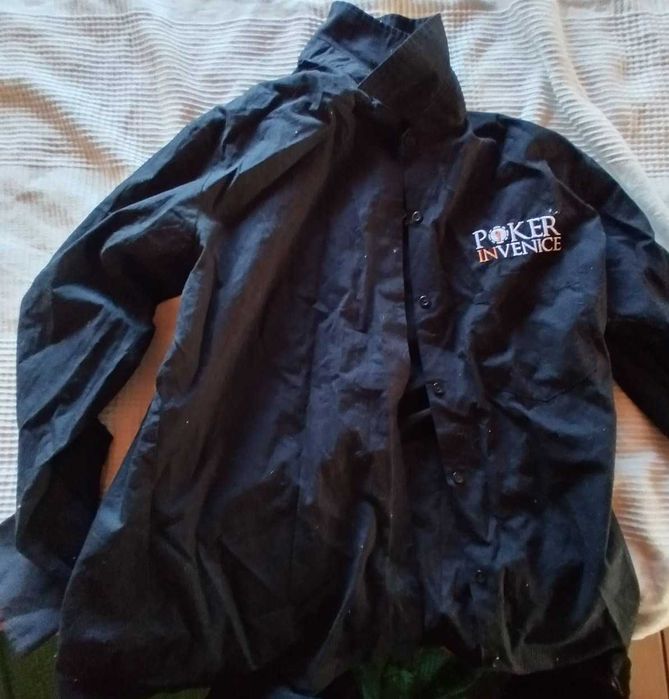 Покер тениски и худита