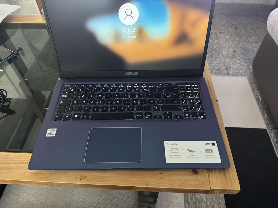 Vand laptop asus model x515j