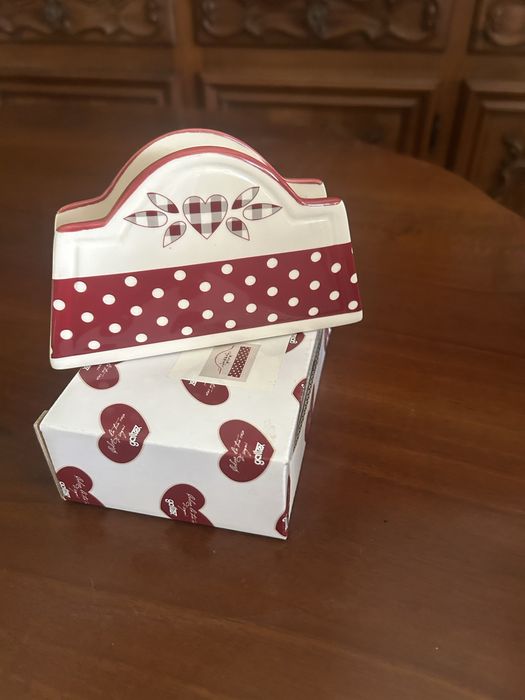 Suprt pentru servetele nou