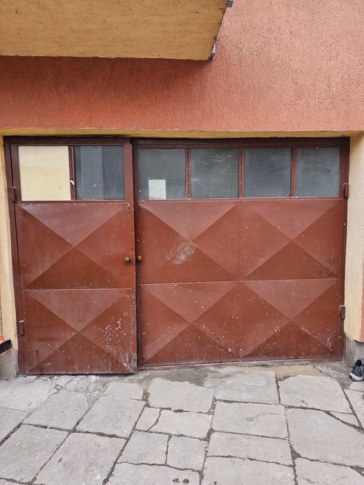 Poarta metalica de garaj