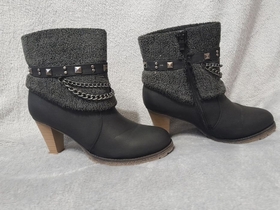 Дамски ботуши на висок ток