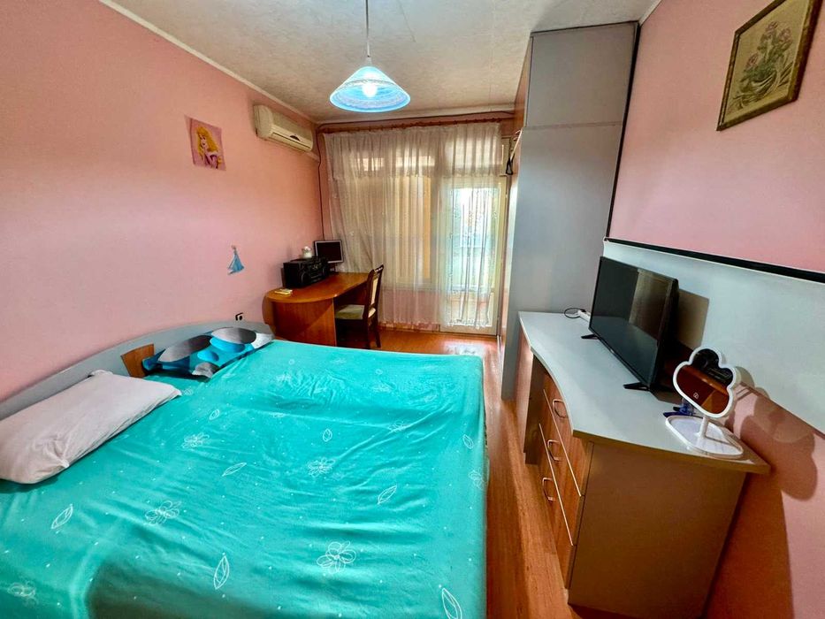 Продава се Двустаен апартамент в Русе, Център - 79 кв.м за 1456 €/кв.м - Снимка #10