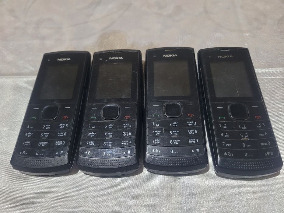 Nokia telefonlar sotiladi