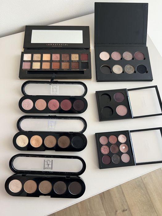 Palete cu farduri de pleoape