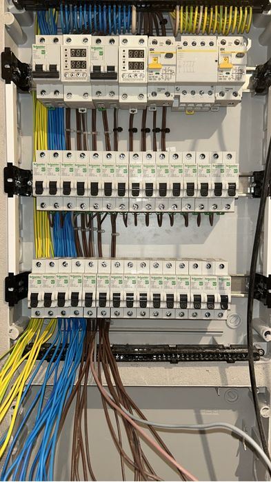 Услуги электрика 24/7 электрик