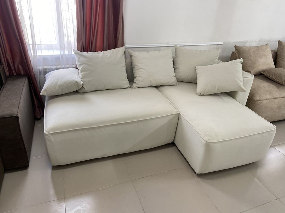 Диван/Мебель/на заказ/стол/стулья