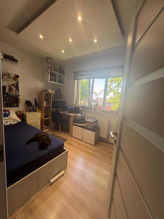 Ocazie - Apartment 3 dormitoare 100mp + pod mansardabil 85mp + loc parcare in curte + spatiu gradina