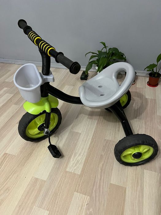 Продам самокат, велик