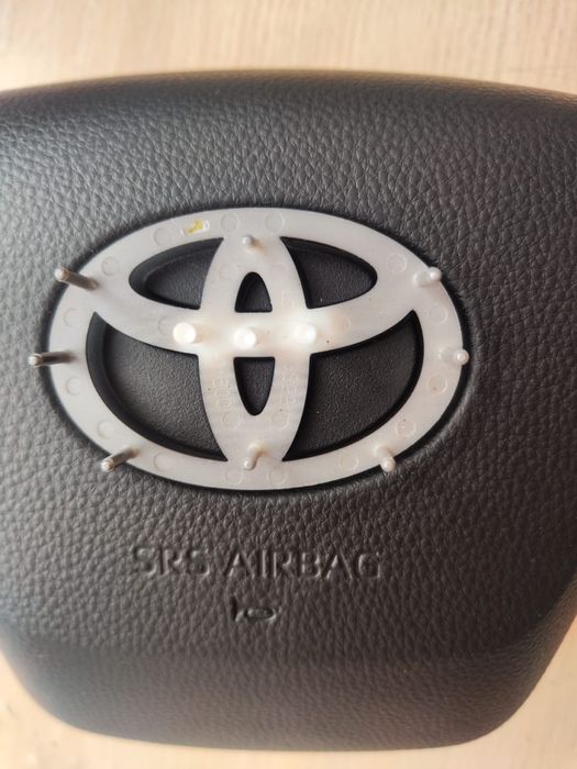 Toyota Highlander/Sienna 2019 крышка оригинал