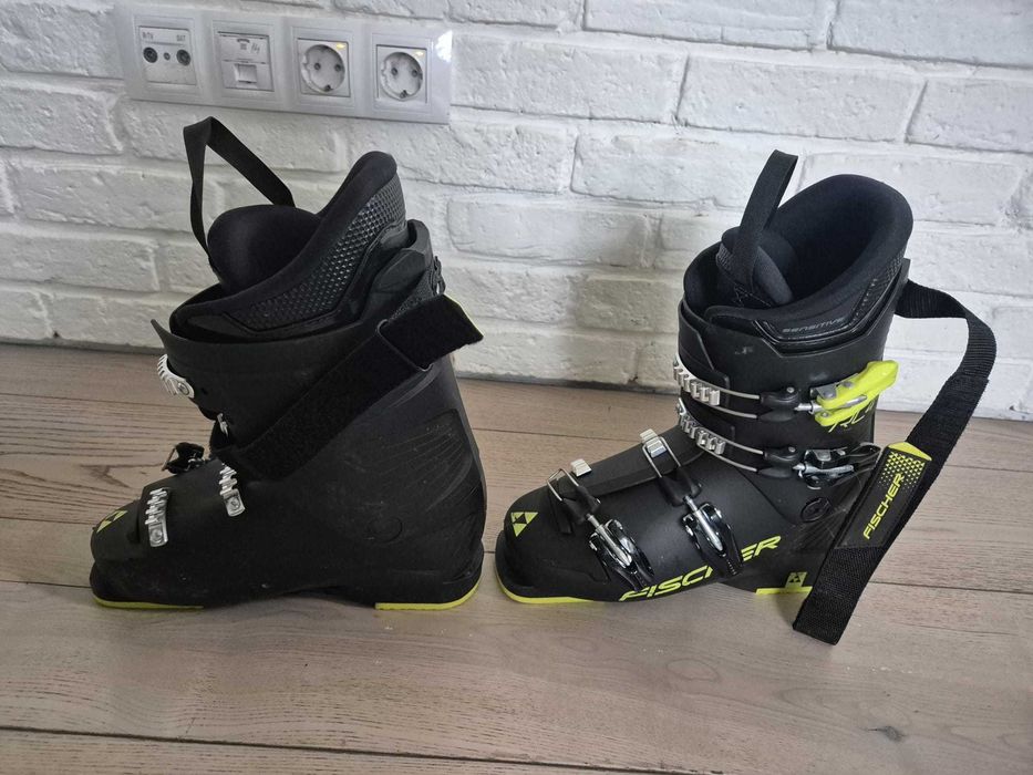 Clăpari schi Fischer RC4 – stare bună
