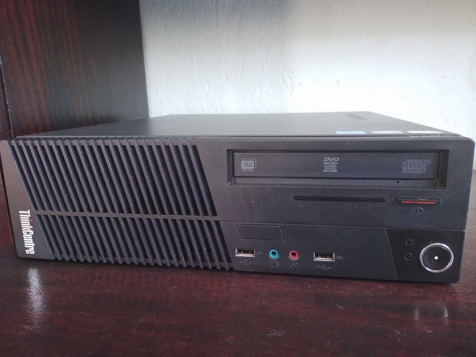 Четириядрен компютър Lenovo с Intel i5-3470, 8GB RAM и Windows 10, SFF