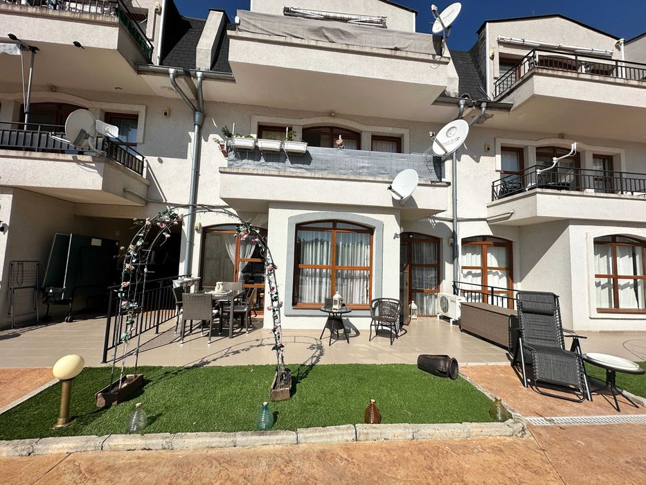 Продава се Тристаен апартамент в к.к. Слънчев бряг - 61 кв.м за 1148 €/кв.м - Снимка #2